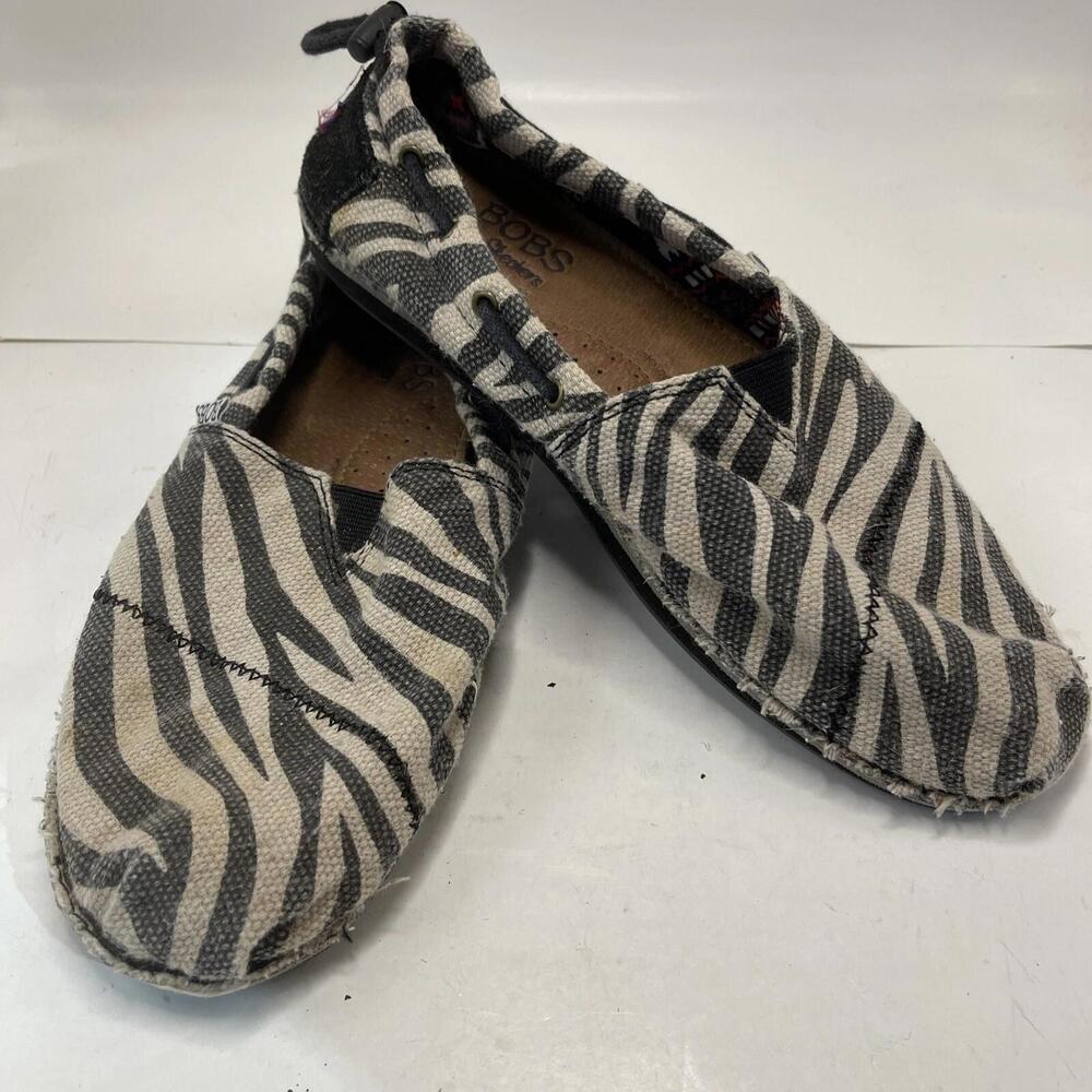 Skechers BOBS Shoes Womens Size 8.5 Black Zebra Slip On Canvas Flats